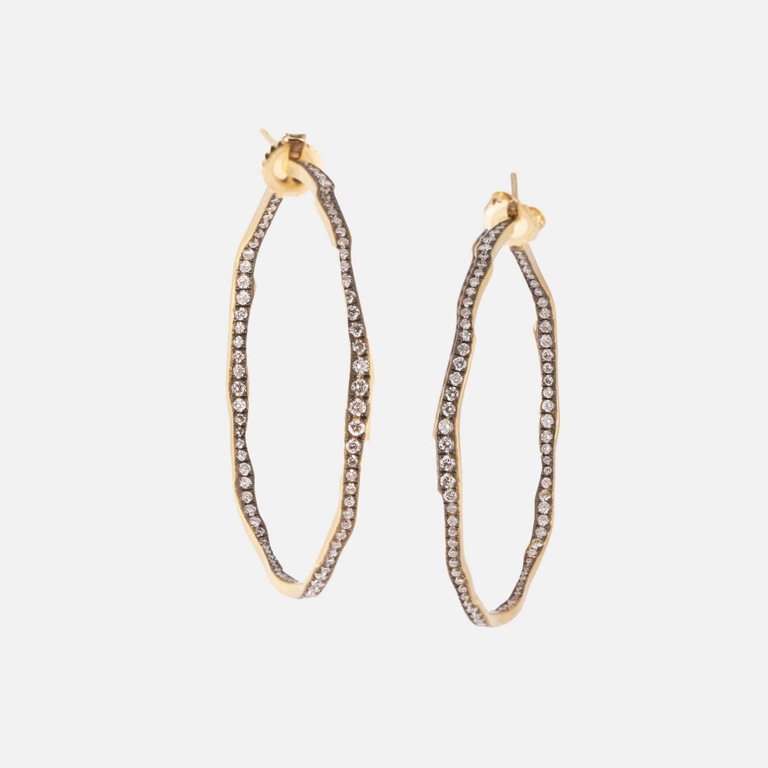 Lilian Hoops