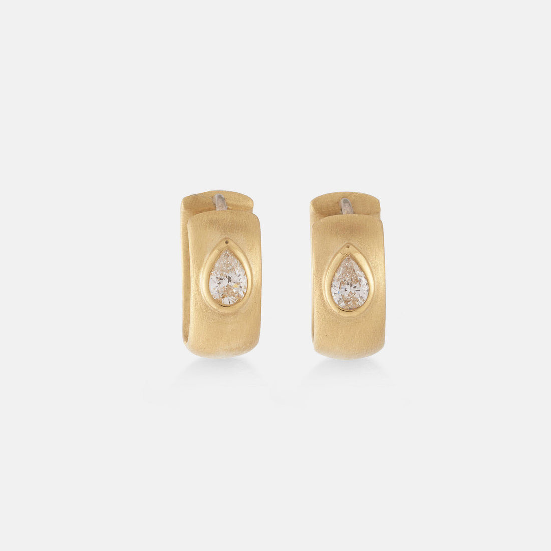 Huggie hoop