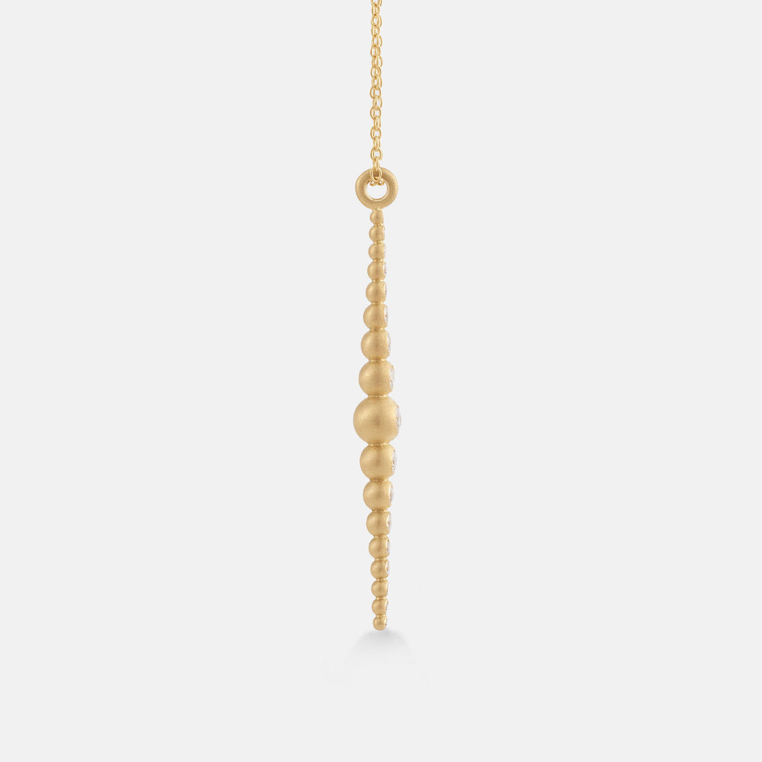 Stick necklace with graduated diamond set beads